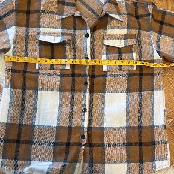 Automet button down flannel - Picture 7 of 8